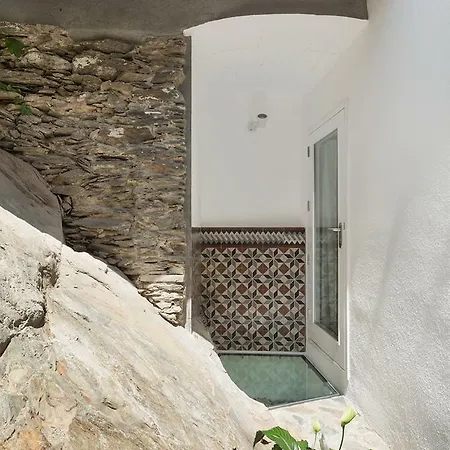 Centric Townhouse With Sea View - Casa Marta كاذاكيس